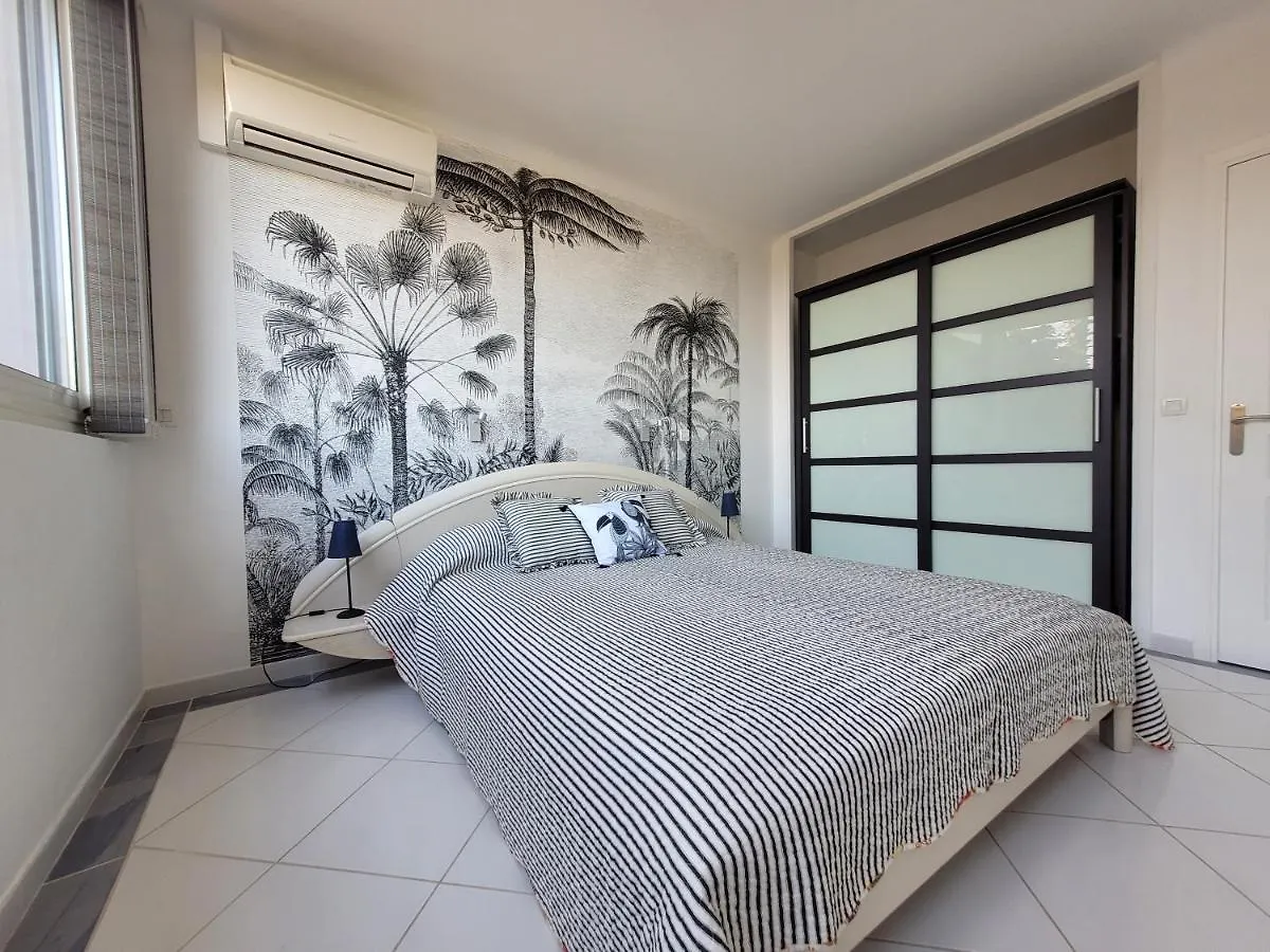 Villa Palm' Issambres 6-8 personnes avec piscine et jardin privés La Garonnette-Plage